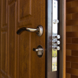 Надежные входные двери. Как правильно выбрать качественную дверь?